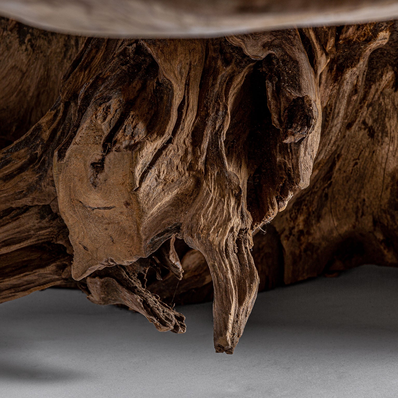 AHRAS COFFEE TABLE